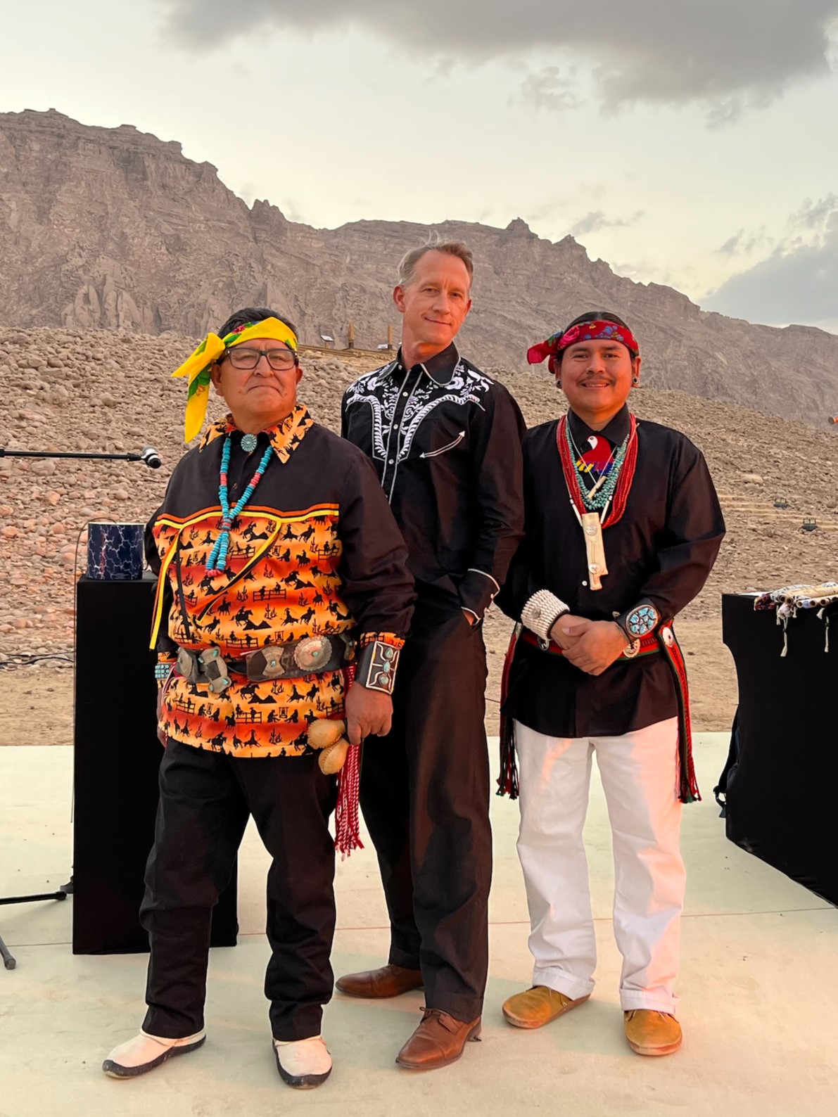 Traditional navajo hotsell mens clothing